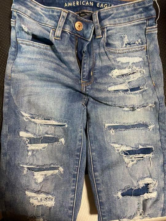 【大幅値下げ】アメリカンイーグル ダメージデニム